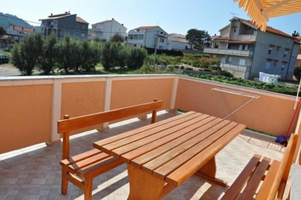Apartments With A Parking Space Lopar, Rab - 16680 Dış mekan fotoğraf